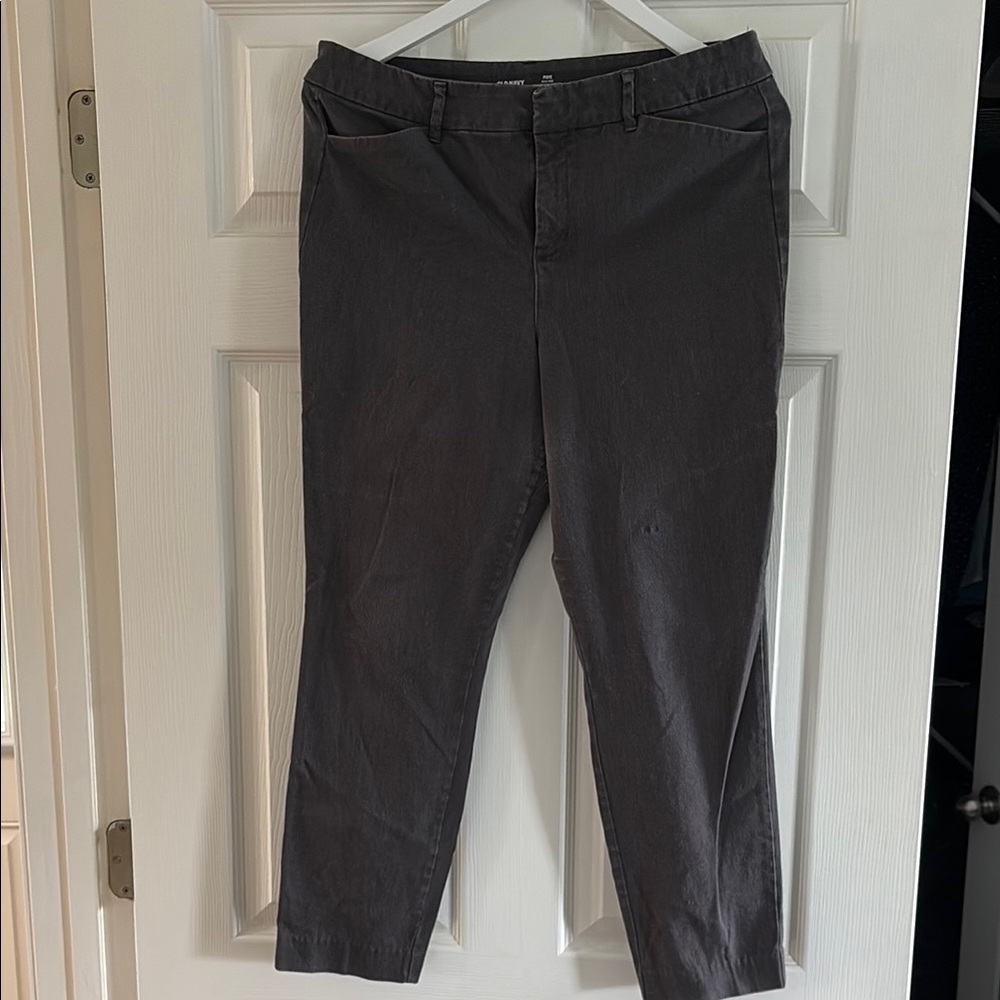 Old Navy Charcoal Pixie Pants